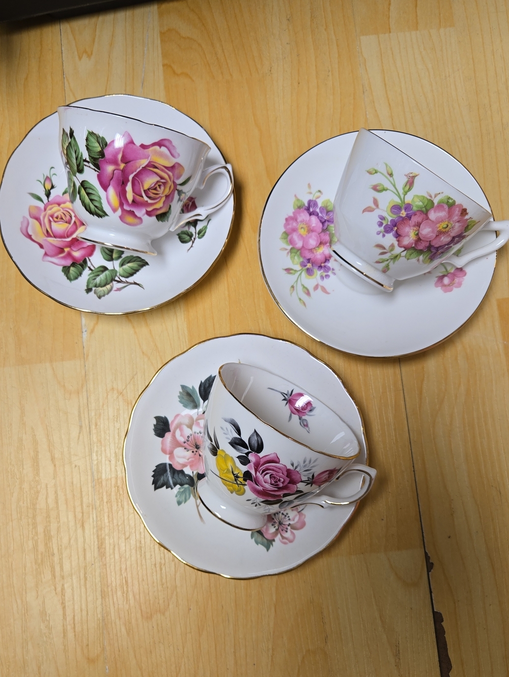 Antique tea cups & saucers